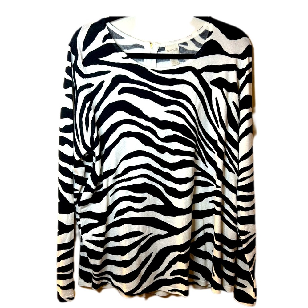Chico's size 3 zebra animal print black and white knit top zipper back